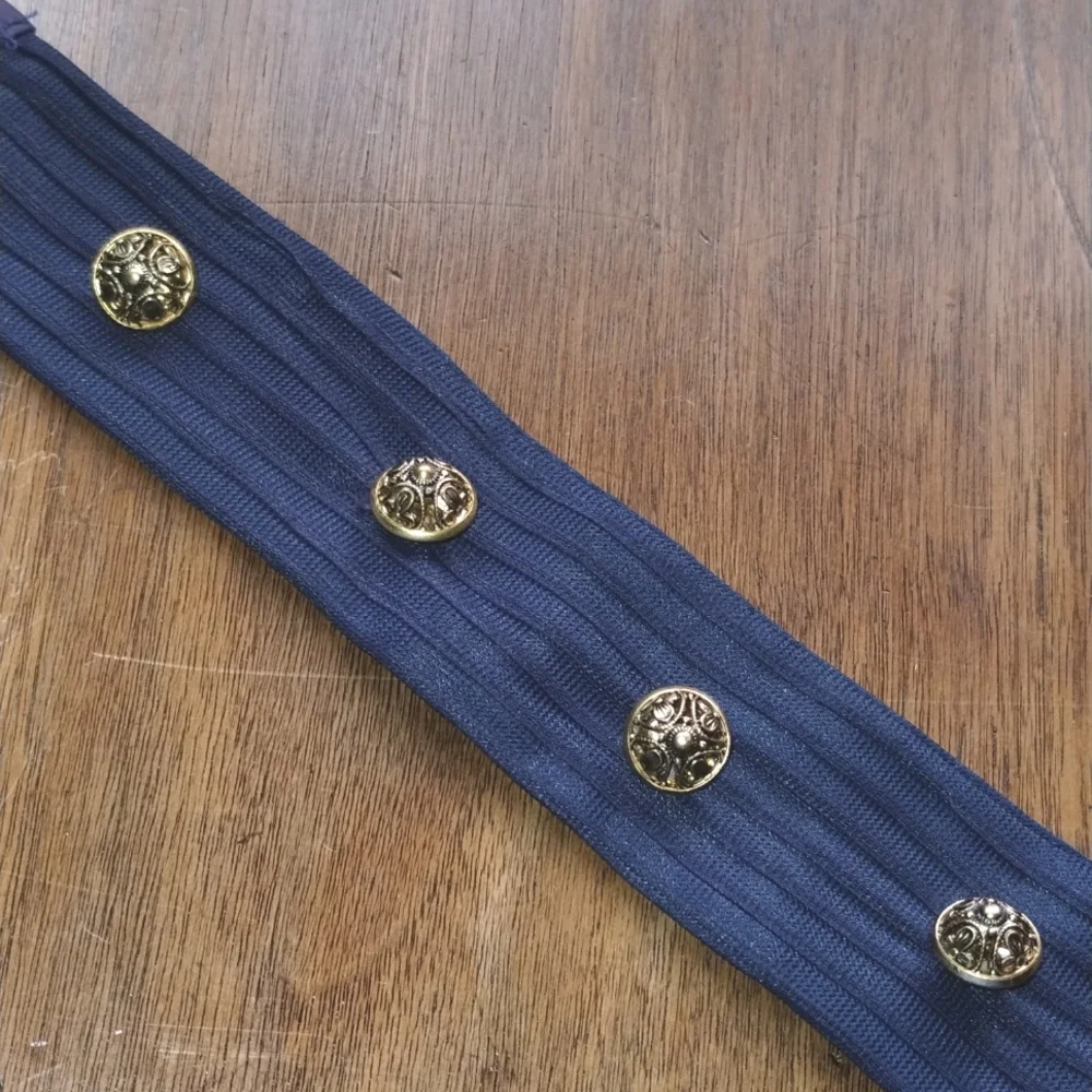 4 Filigree Buttons